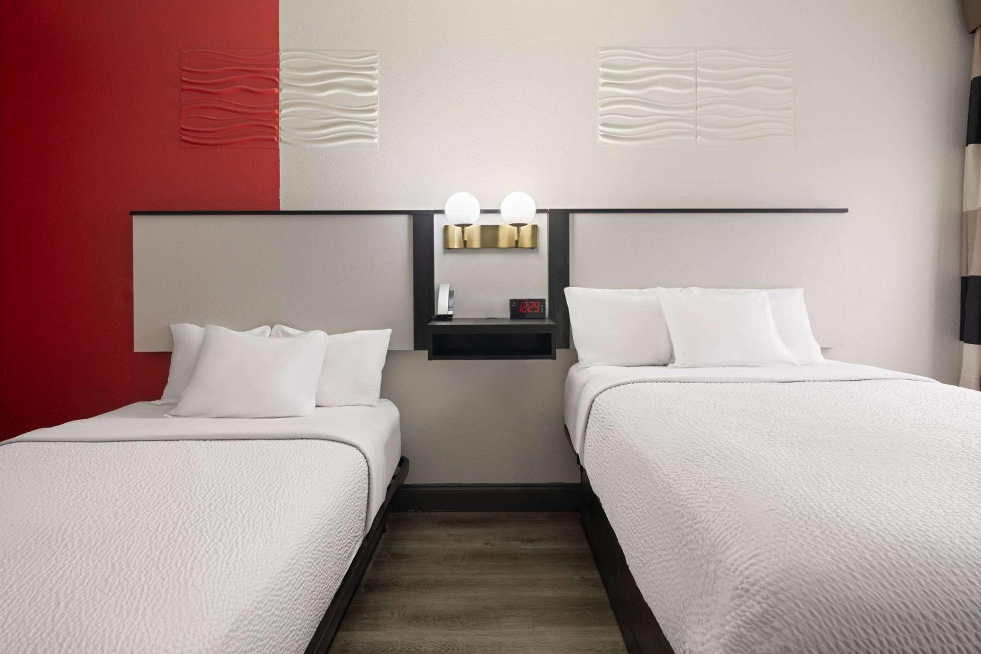 Hotel Ramada By Wyndham Locust Grove Zewnętrze zdjęcie